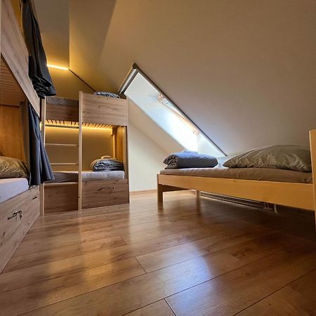 Sherpa'S Hostel High Tatras Strbske Pleso Bagian luar foto
