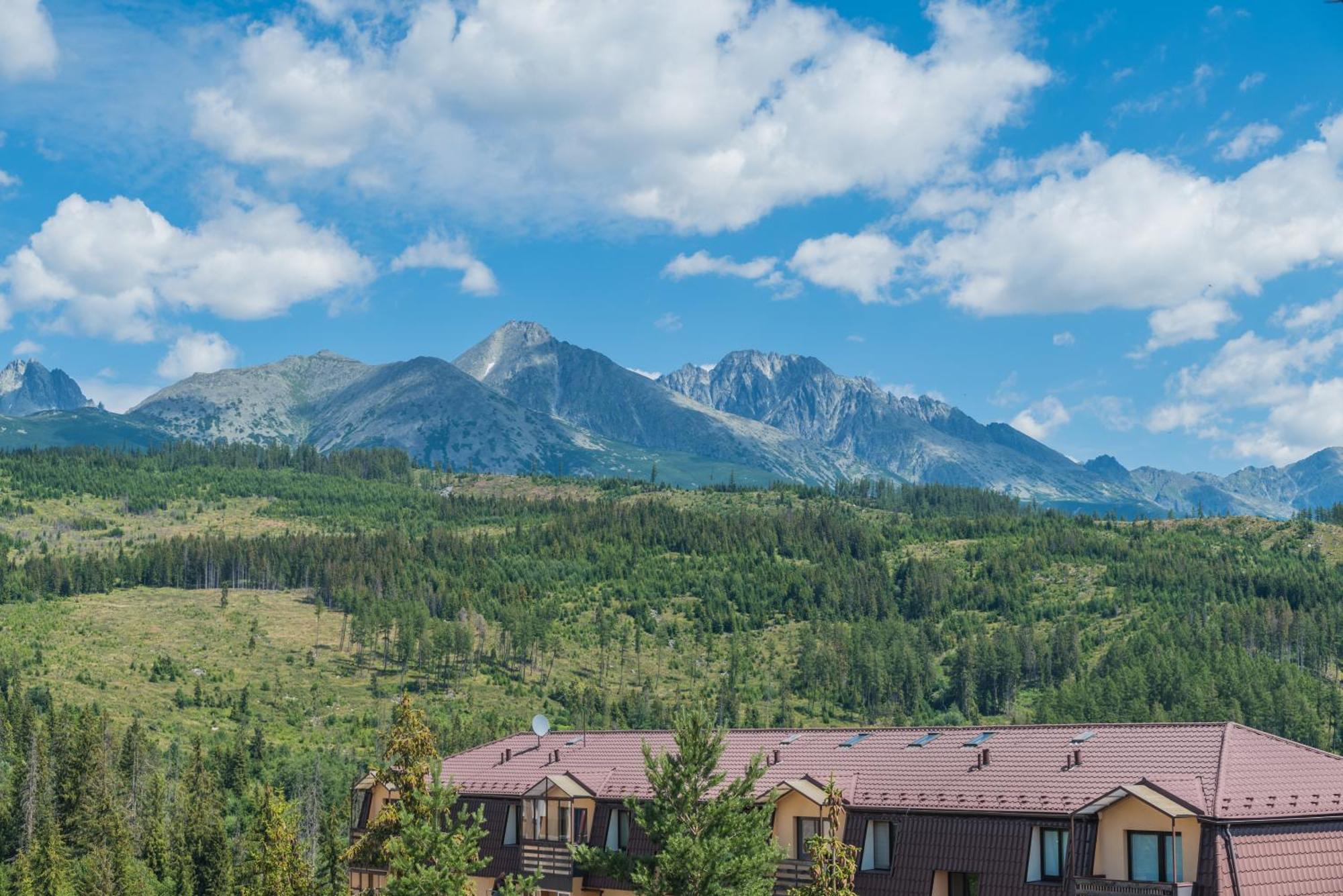Sherpa'S Hostel High Tatras Strbske Pleso Bagian luar foto